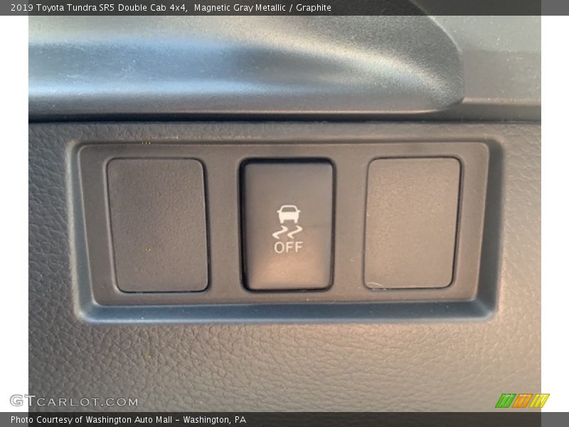 Magnetic Gray Metallic / Graphite 2019 Toyota Tundra SR5 Double Cab 4x4