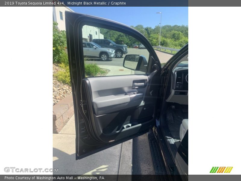Midnight Black Metallic / Graphite 2019 Toyota Sequoia Limited 4x4