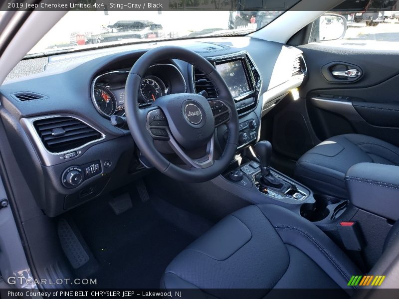 Sting-Gray / Black 2019 Jeep Cherokee Limited 4x4