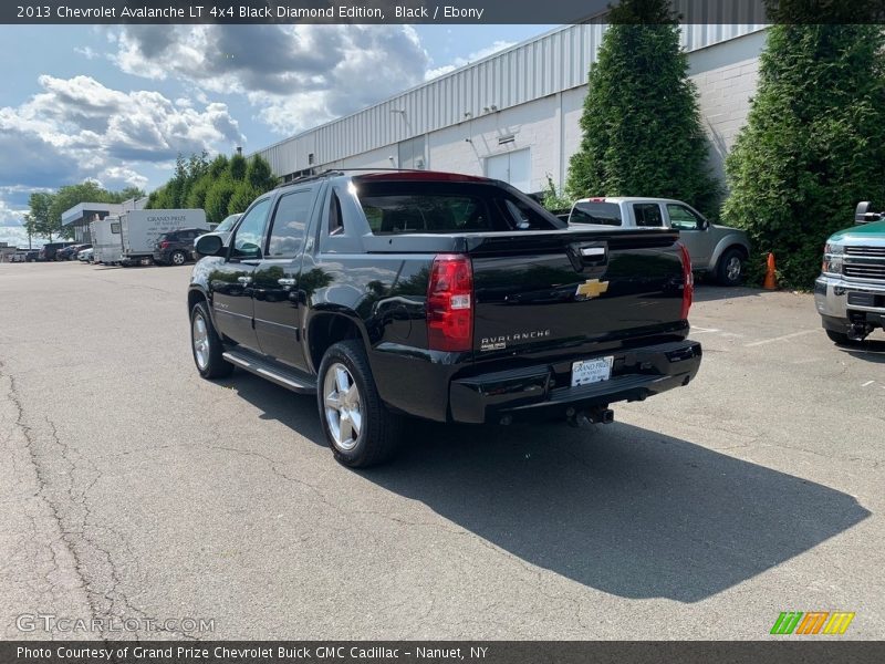 Black / Ebony 2013 Chevrolet Avalanche LT 4x4 Black Diamond Edition