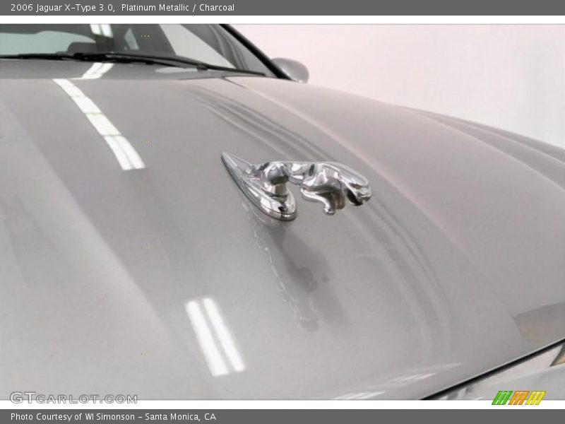 Platinum Metallic / Charcoal 2006 Jaguar X-Type 3.0