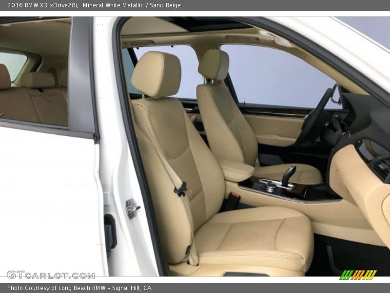 Mineral White Metallic / Sand Beige 2016 BMW X3 xDrive28i