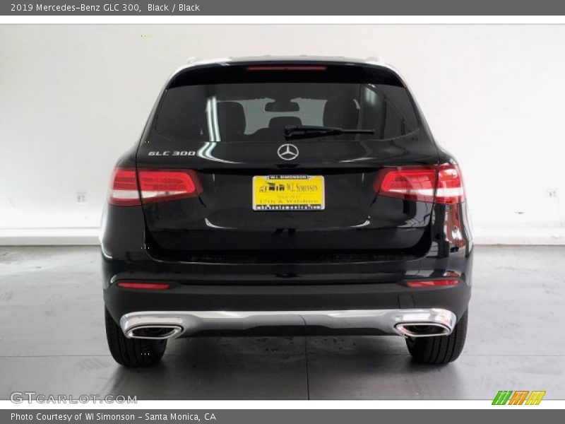 Black / Black 2019 Mercedes-Benz GLC 300