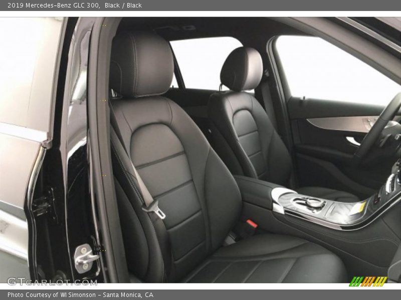 Black / Black 2019 Mercedes-Benz GLC 300
