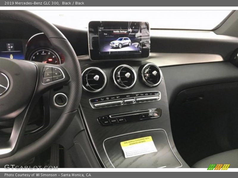 Black / Black 2019 Mercedes-Benz GLC 300
