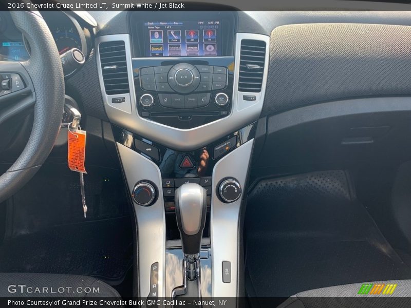 Summit White / Jet Black 2016 Chevrolet Cruze Limited LT