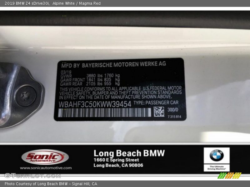 Alpine White / Magma Red 2019 BMW Z4 sDrive30i