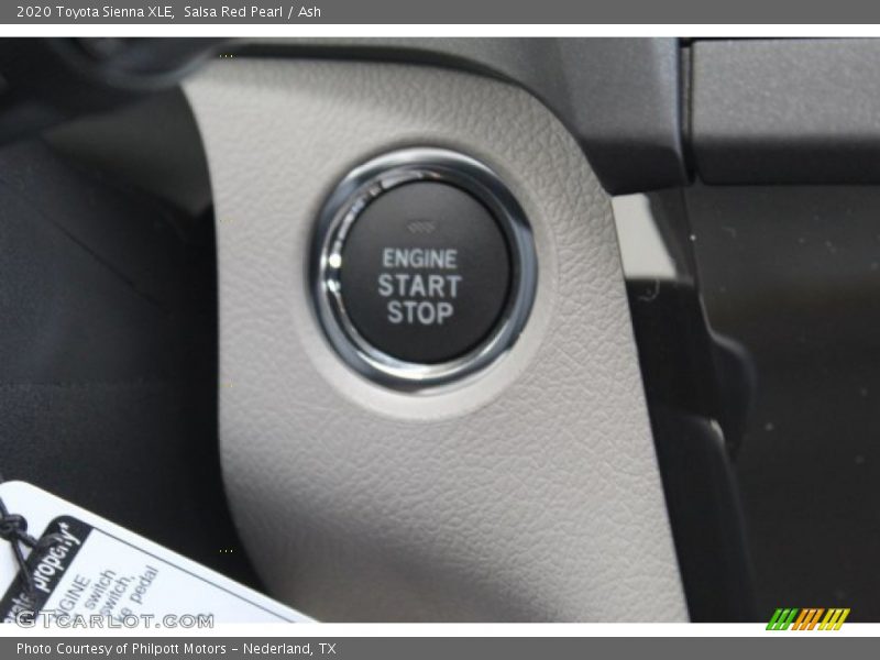 Salsa Red Pearl / Ash 2020 Toyota Sienna XLE