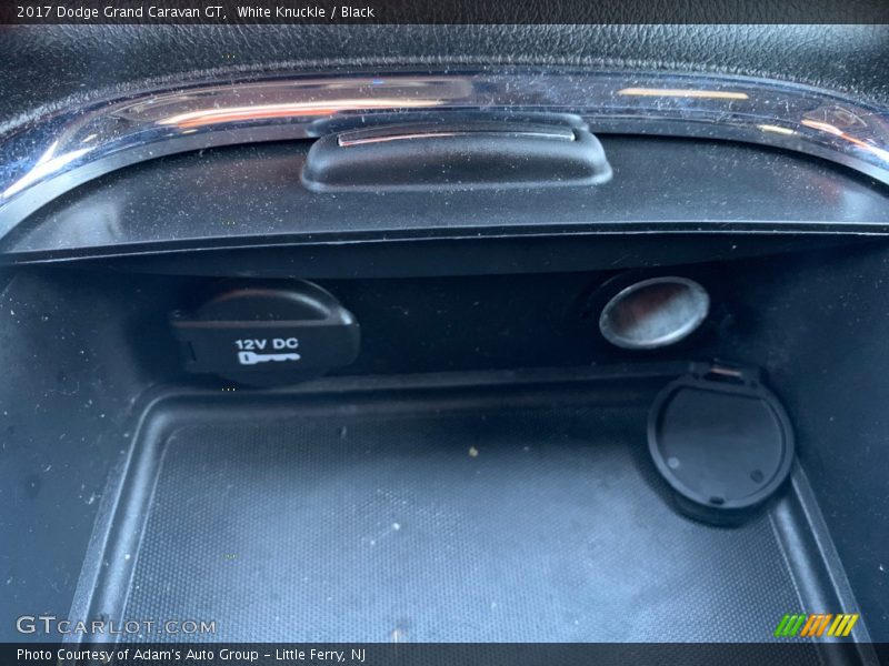 White Knuckle / Black 2017 Dodge Grand Caravan GT