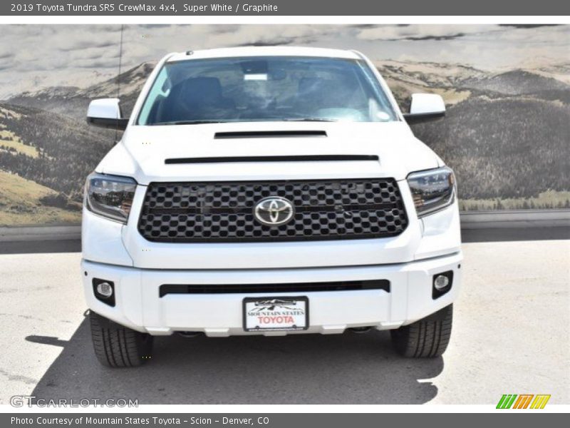Super White / Graphite 2019 Toyota Tundra SR5 CrewMax 4x4