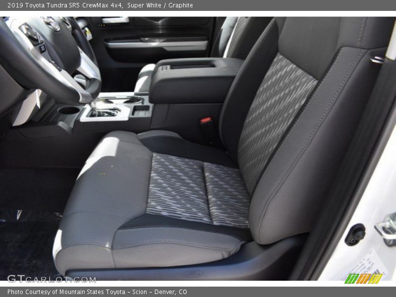 Super White / Graphite 2019 Toyota Tundra SR5 CrewMax 4x4