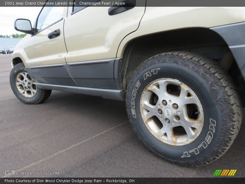 Champagne Pearl / Agate 2001 Jeep Grand Cherokee Laredo 4x4