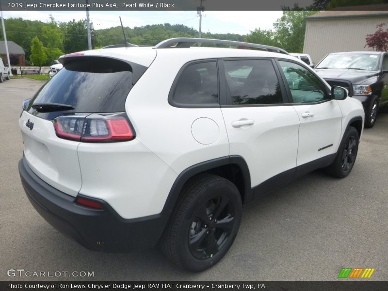 Pearl White / Black 2019 Jeep Cherokee Latitude Plus 4x4