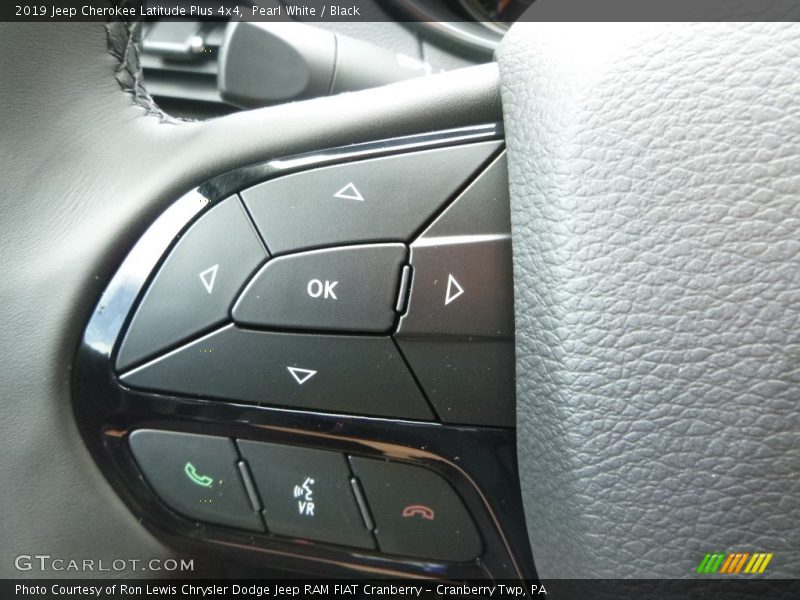 Pearl White / Black 2019 Jeep Cherokee Latitude Plus 4x4