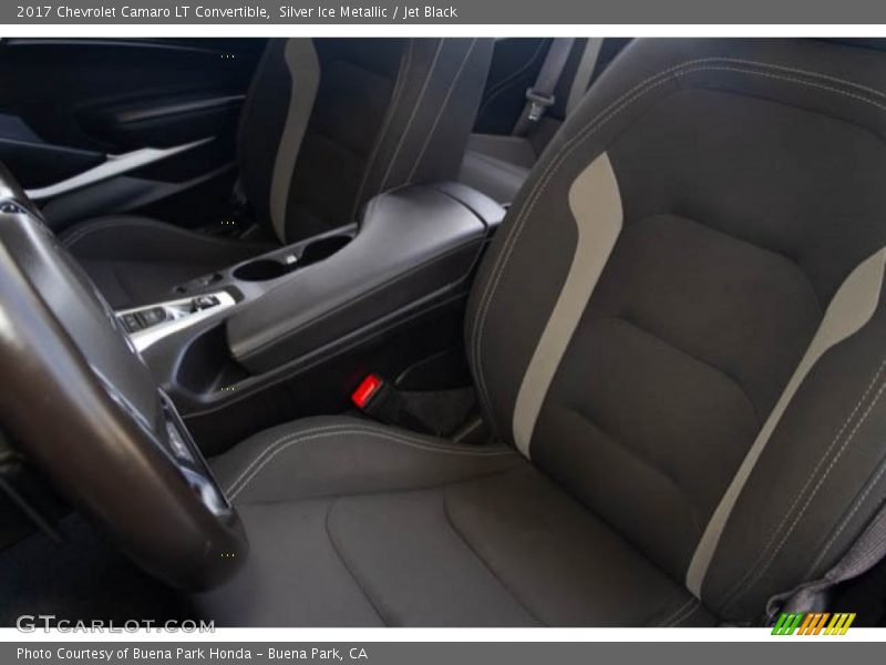Silver Ice Metallic / Jet Black 2017 Chevrolet Camaro LT Convertible