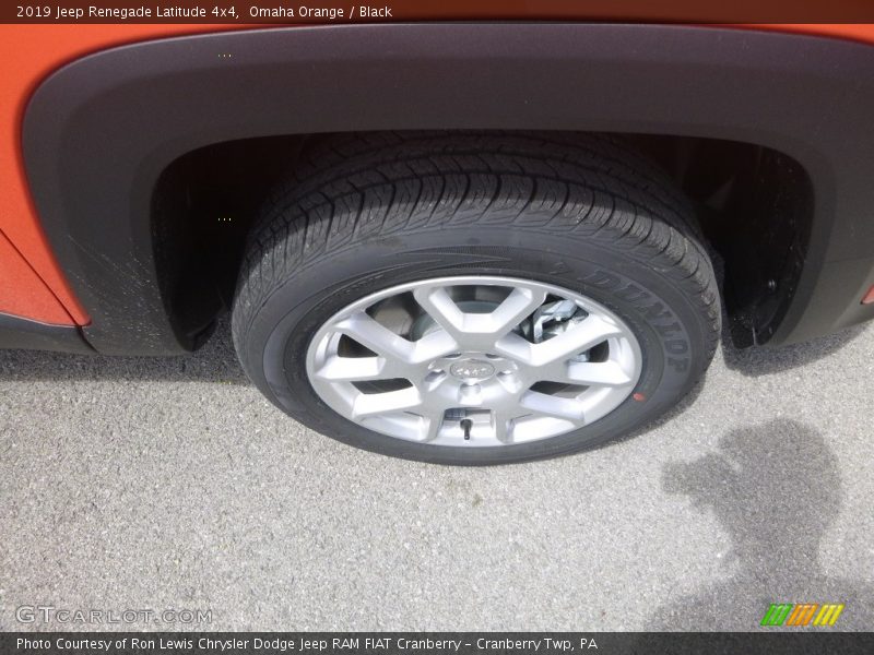 Omaha Orange / Black 2019 Jeep Renegade Latitude 4x4