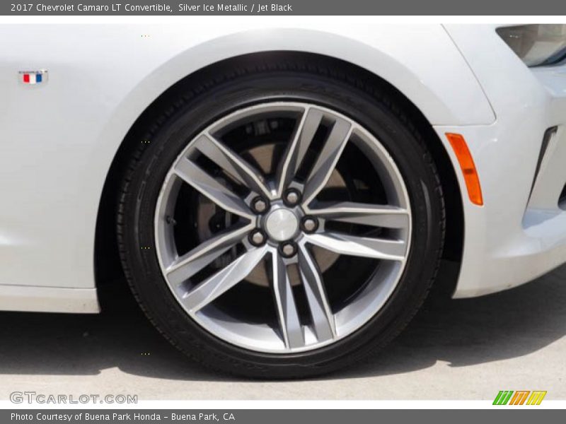 Silver Ice Metallic / Jet Black 2017 Chevrolet Camaro LT Convertible