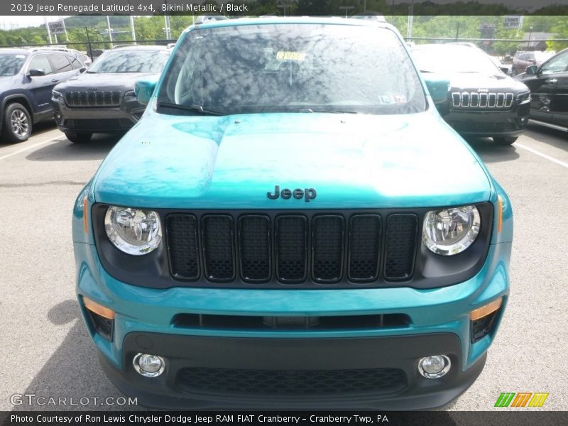 Bikini Metallic / Black 2019 Jeep Renegade Latitude 4x4