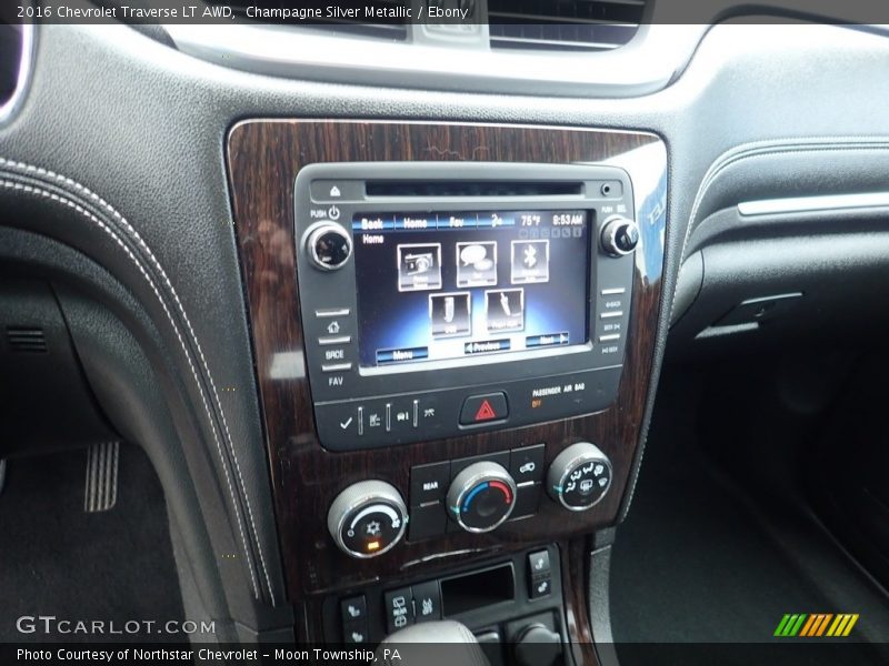 Champagne Silver Metallic / Ebony 2016 Chevrolet Traverse LT AWD
