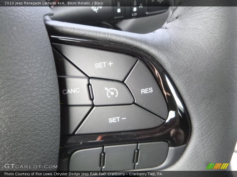  2019 Renegade Latitude 4x4 Steering Wheel