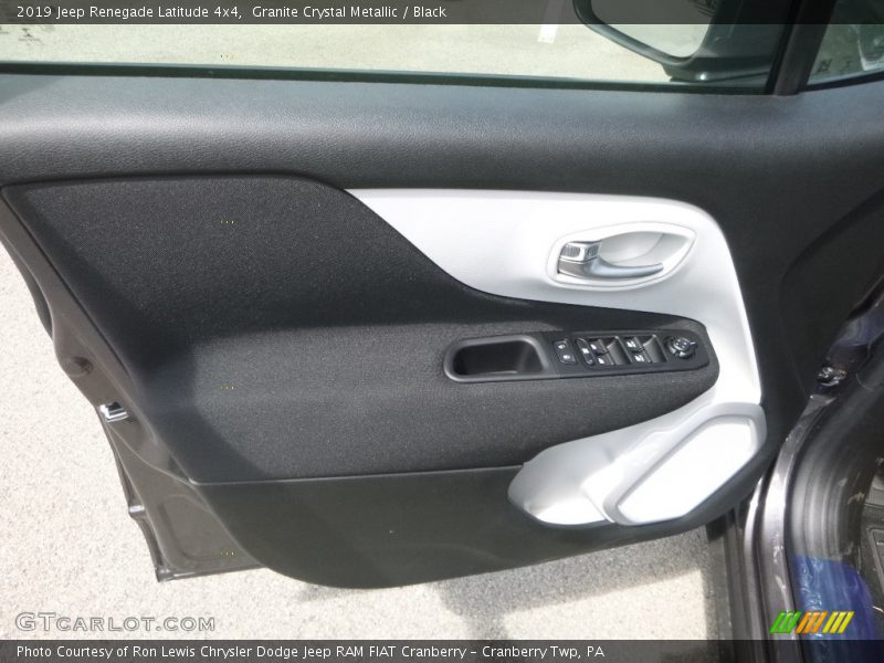 Granite Crystal Metallic / Black 2019 Jeep Renegade Latitude 4x4