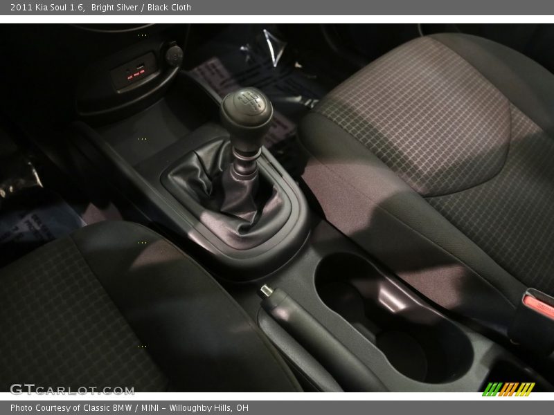 Bright Silver / Black Cloth 2011 Kia Soul 1.6