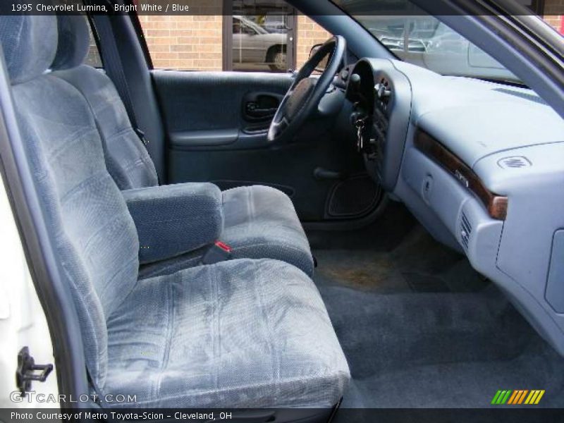 Bright White / Blue 1995 Chevrolet Lumina