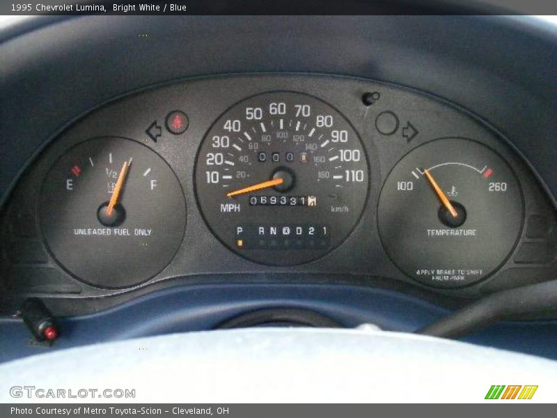 Bright White / Blue 1995 Chevrolet Lumina
