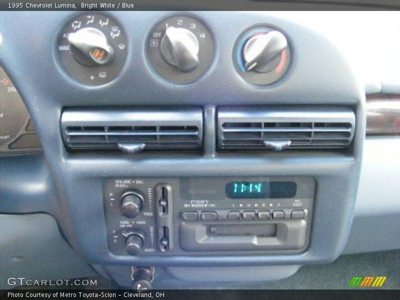 Bright White / Blue 1995 Chevrolet Lumina