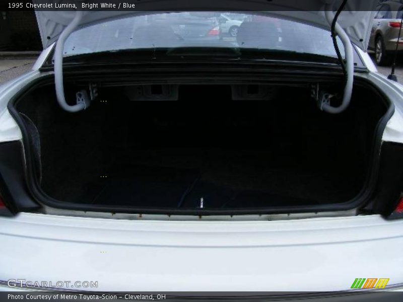 Bright White / Blue 1995 Chevrolet Lumina
