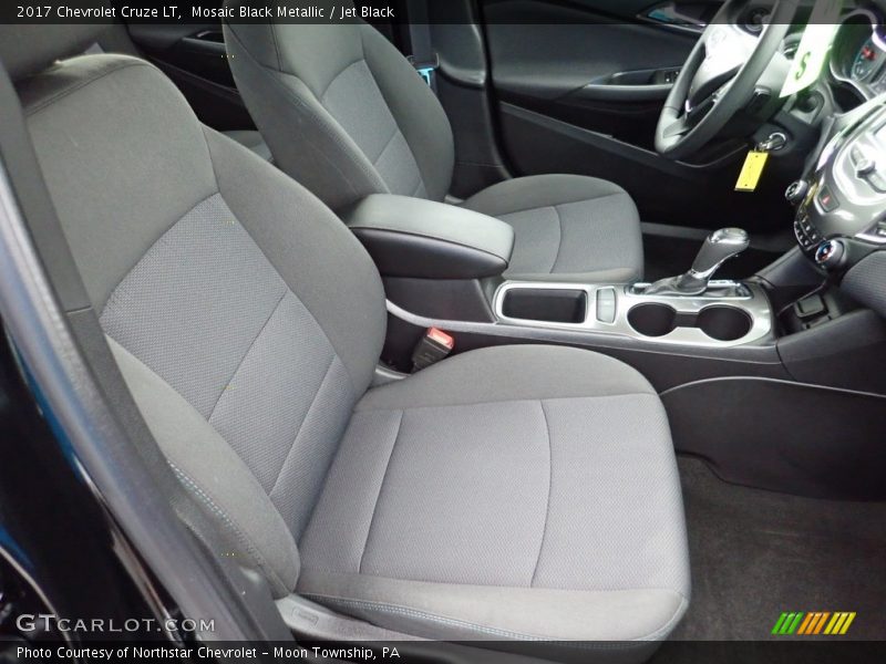 Mosaic Black Metallic / Jet Black 2017 Chevrolet Cruze LT