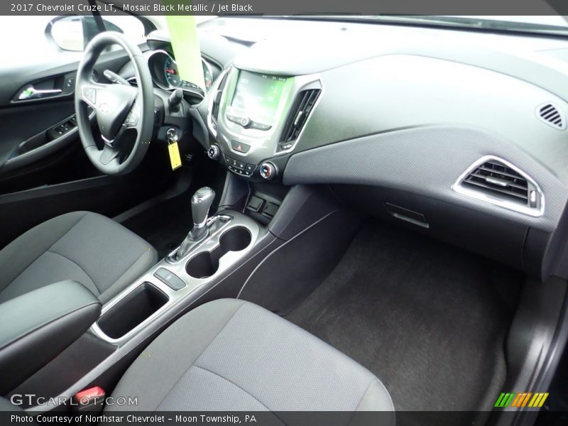 Mosaic Black Metallic / Jet Black 2017 Chevrolet Cruze LT