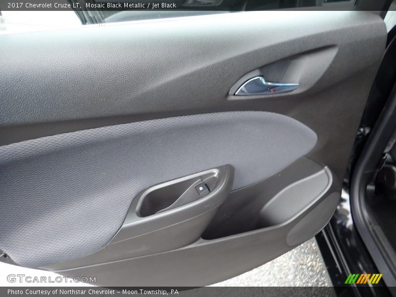 Mosaic Black Metallic / Jet Black 2017 Chevrolet Cruze LT