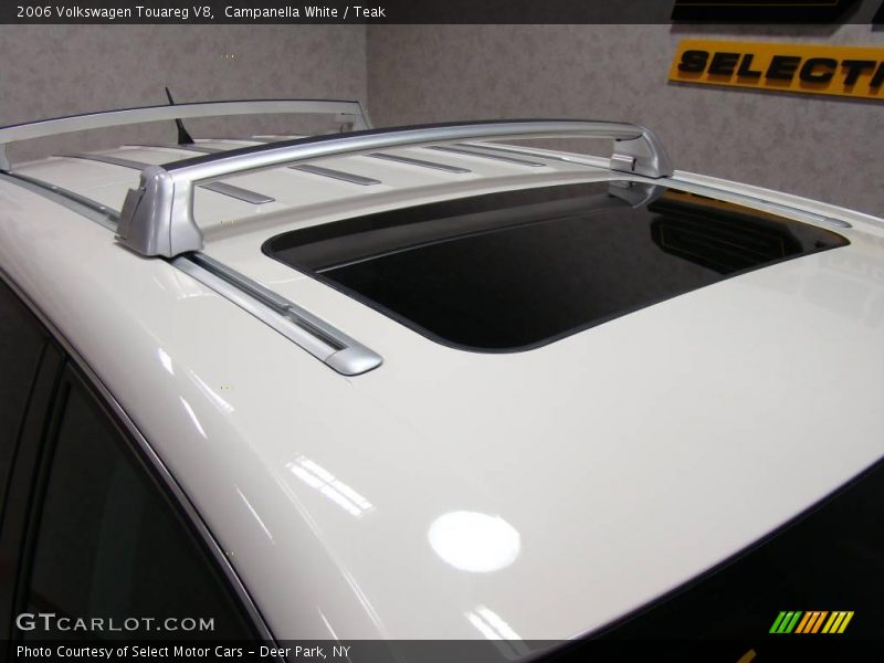 Campanella White / Teak 2006 Volkswagen Touareg V8