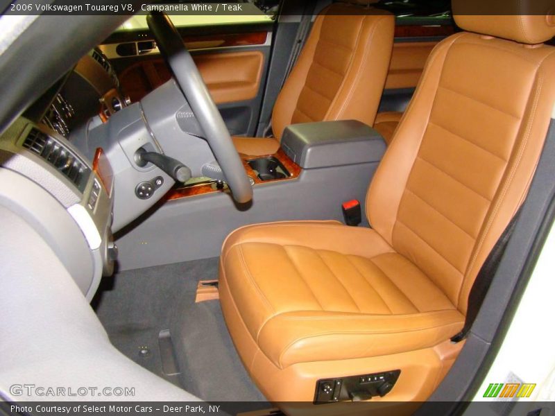 Campanella White / Teak 2006 Volkswagen Touareg V8