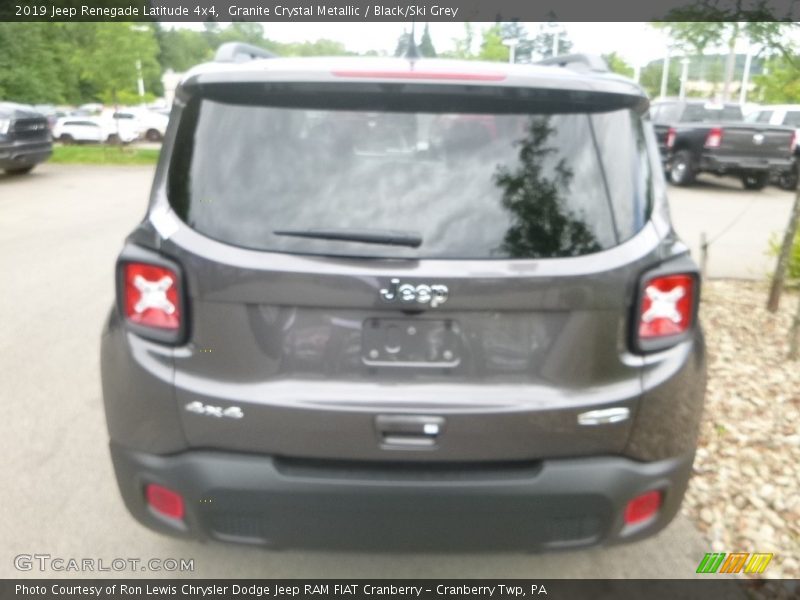 Granite Crystal Metallic / Black/Ski Grey 2019 Jeep Renegade Latitude 4x4