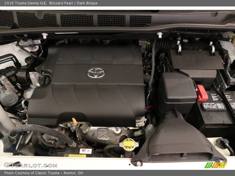 Blizzard Pearl / Dark Bisque 2016 Toyota Sienna XLE