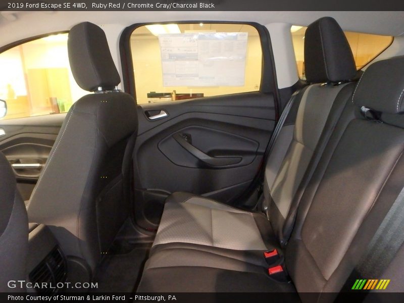 Ruby Red / Chromite Gray/Charcoal Black 2019 Ford Escape SE 4WD