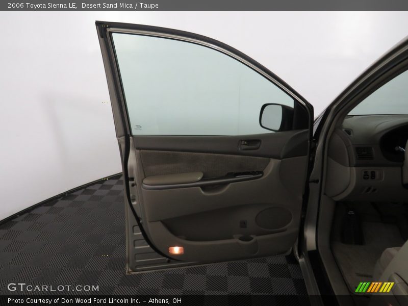 Desert Sand Mica / Taupe 2006 Toyota Sienna LE