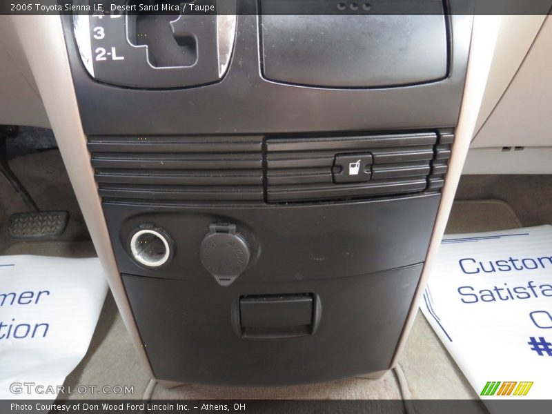Desert Sand Mica / Taupe 2006 Toyota Sienna LE