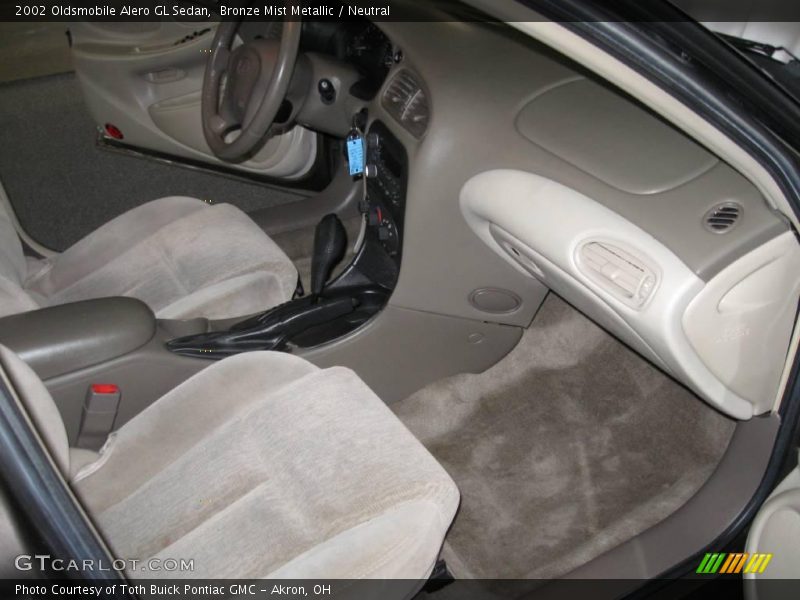 Bronze Mist Metallic / Neutral 2002 Oldsmobile Alero GL Sedan