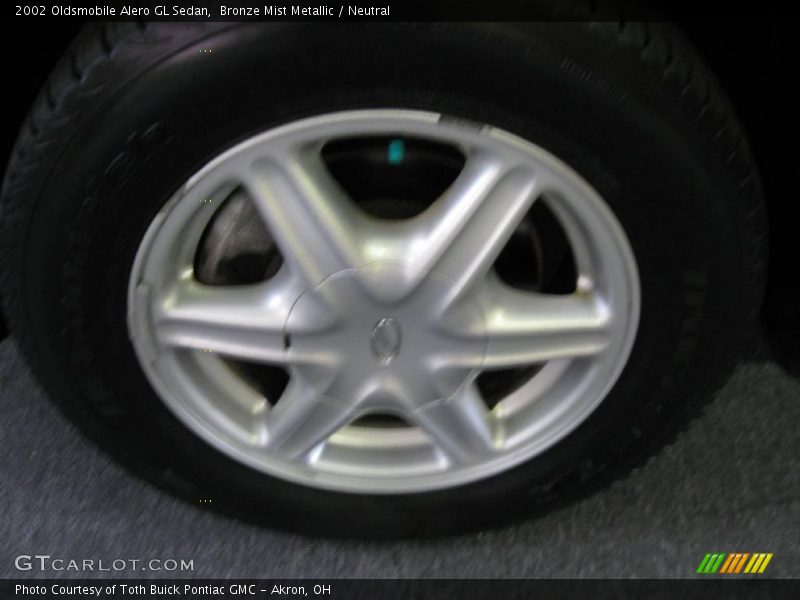 Bronze Mist Metallic / Neutral 2002 Oldsmobile Alero GL Sedan