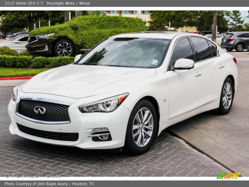 Front 3/4 View of 2015 Q50 3.7