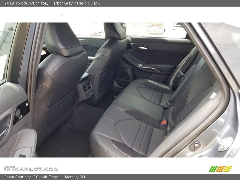 Harbor Gray Metallic / Black 2019 Toyota Avalon XSE