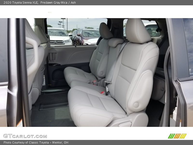 Predawn Gray Mica / Ash 2020 Toyota Sienna XLE