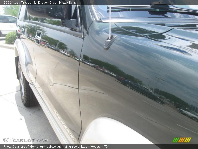 Dragon Green Mica / Beige 2001 Isuzu Trooper S