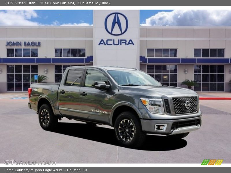Gun Metallic / Black 2019 Nissan Titan PRO 4X Crew Cab 4x4