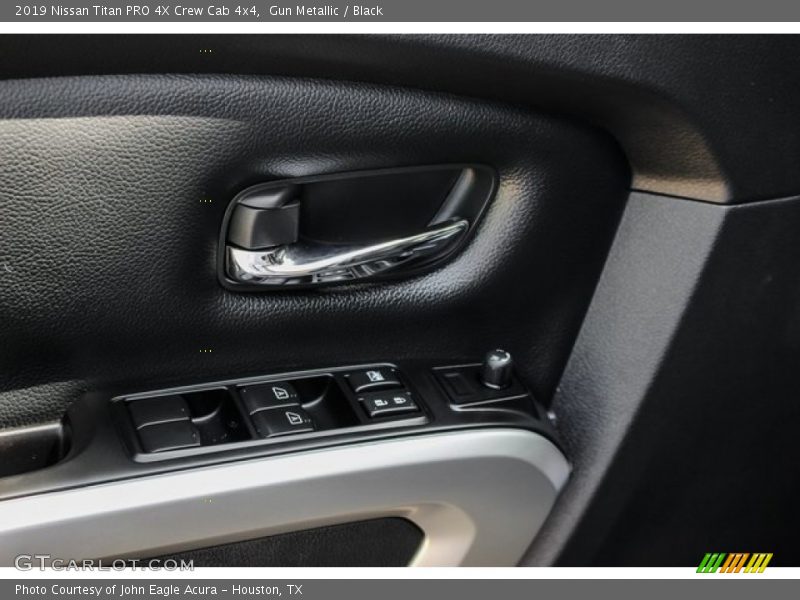 Gun Metallic / Black 2019 Nissan Titan PRO 4X Crew Cab 4x4