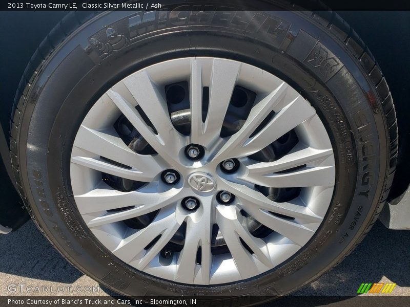 Classic Silver Metallic / Ash 2013 Toyota Camry LE