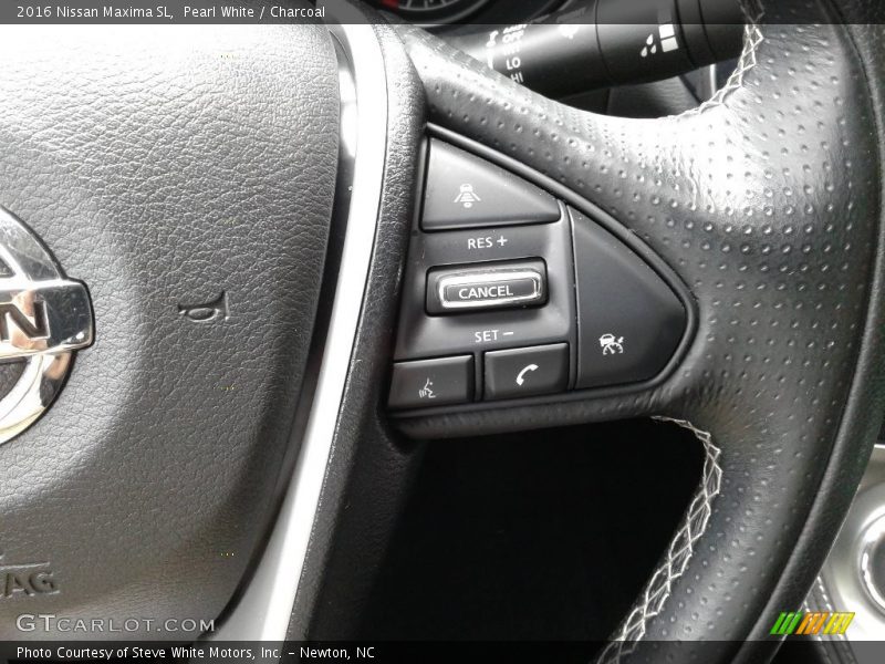 Pearl White / Charcoal 2016 Nissan Maxima SL